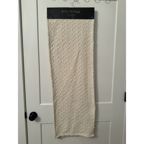 Max Studio Home Cream Table Runner 16” X 90” NWT - Picture 3 of 9